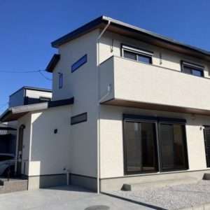 高知市朝倉本町2丁目 新築住宅 【太陽光発電システム5.28KW搭載のオール電化住宅】