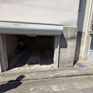 現地(外観)/高さが今現代の車では難しいと思われます/撮影日2025-09-21 現地(外観)/高さが今現代の車では難しいと思われます/撮影日2025-09-21