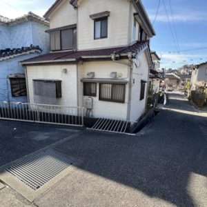 高知市万々 戸建住宅 【サニーマート中万々店まで徒歩8分】