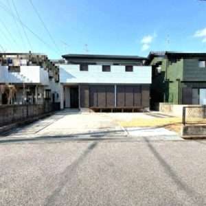 香南市野市町東佐古 戸建住宅 【駐車3~4台可】